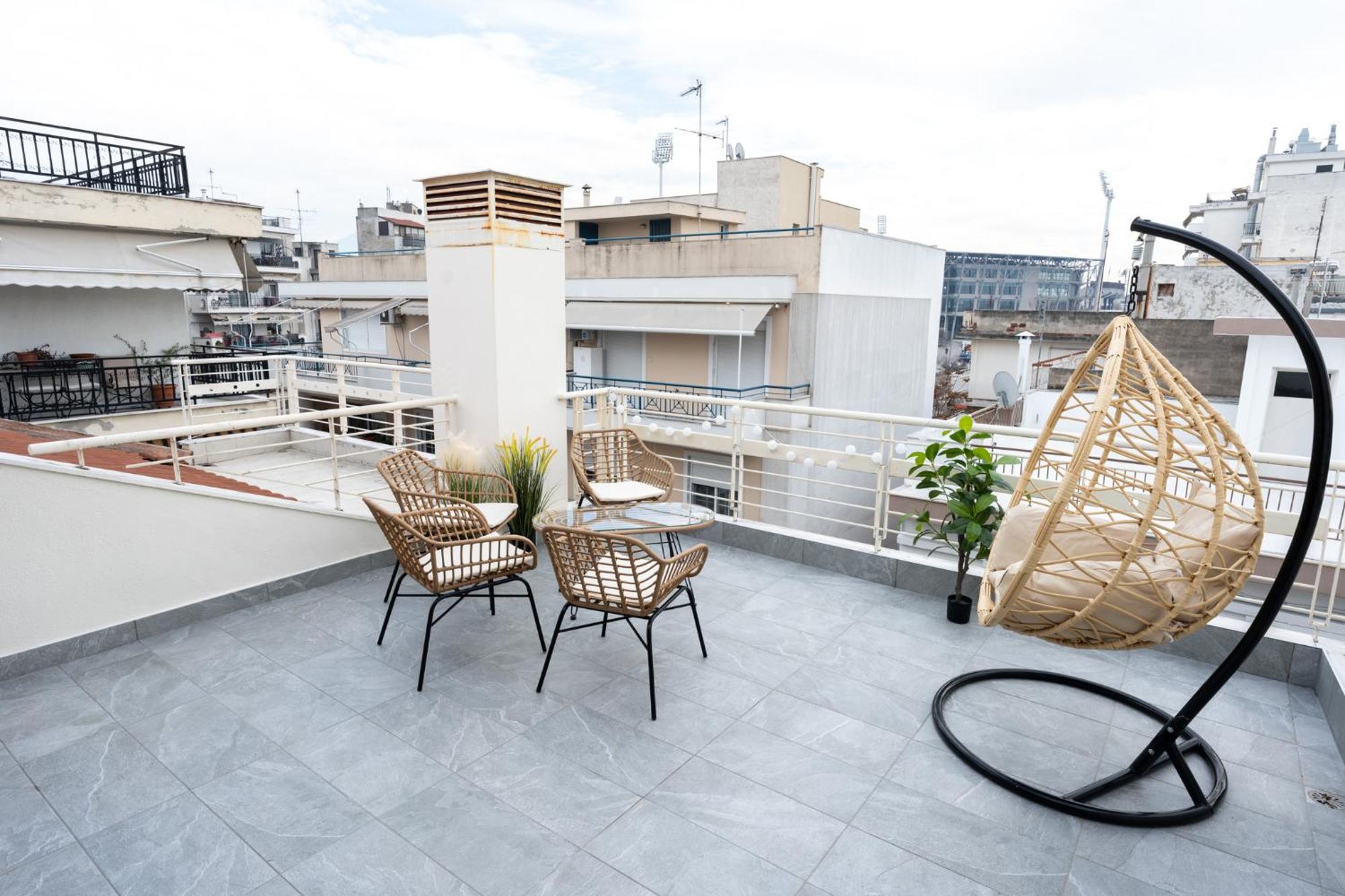 Pomegranate Luxury Penthouse Maisonette With Beautiful Terrace & Free Parking By Binobi ! Солун Екстериор снимка