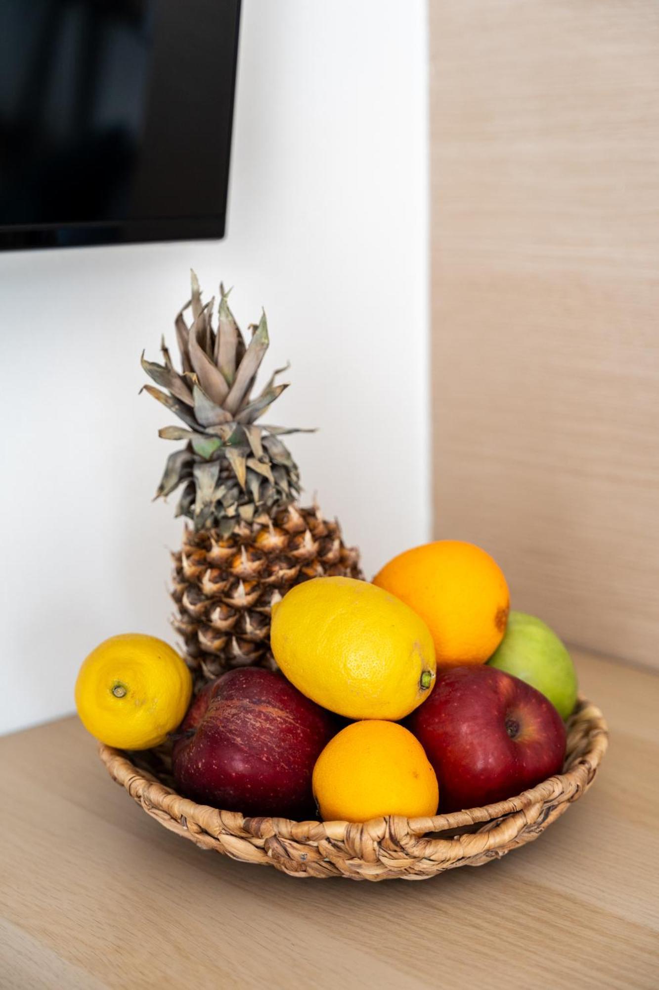 Pomegranate Luxury Penthouse Maisonette With Beautiful Terrace & Free Parking By Binobi ! Солун Екстериор снимка